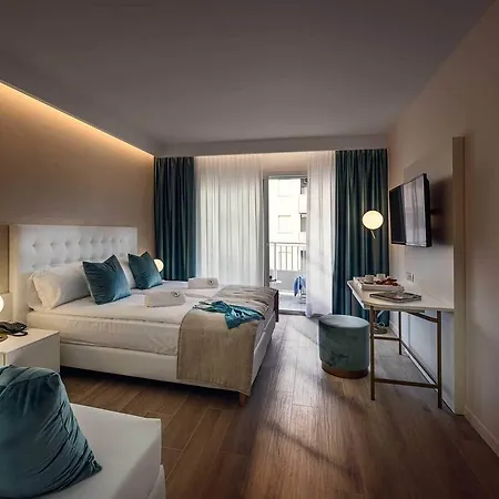 Готель Astoria 3*