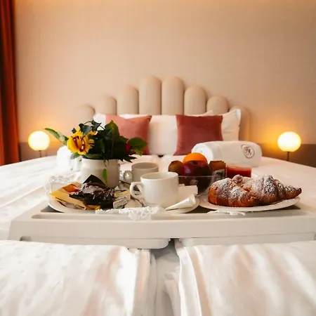 Astoria ביביונה