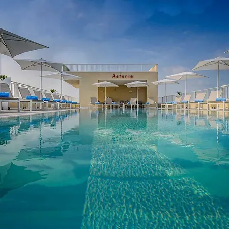 Astoria 3*